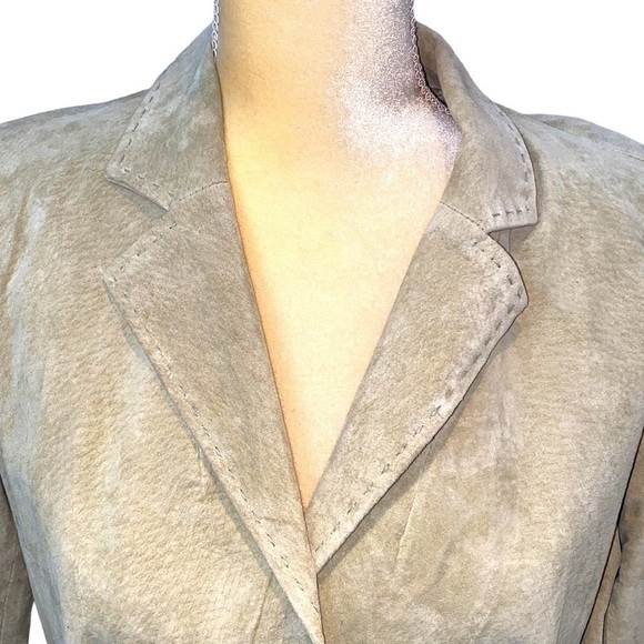 New Frontier sage green 💯 suede jacket/ blazer. Floral lining. Size 10. NWOT. - Picture 8 of 12